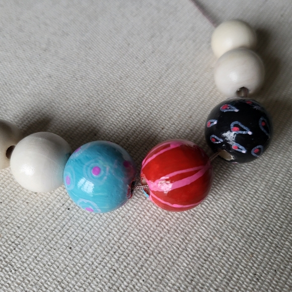 New handmade Necklace and earrings set - Picture 6 of 7